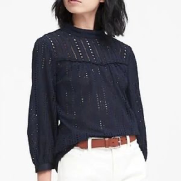 *NWT* Banana Republic Navy Mock Neck Eyelet Lace Blouse - Picture 2 of 10